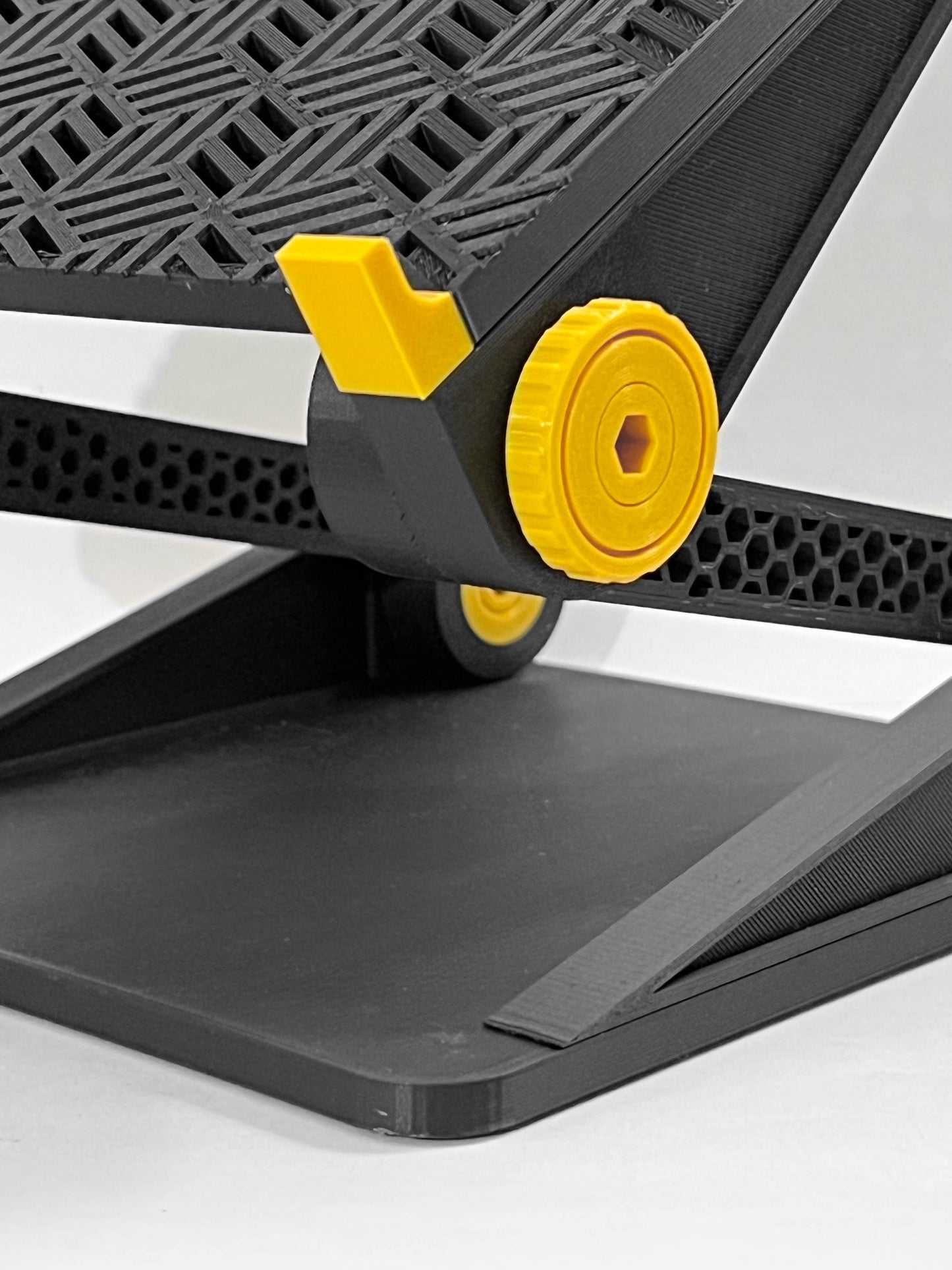 Smiley Sloth iPad Board + Stand - 3D File